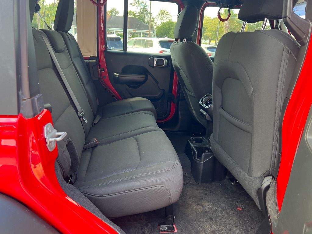 Jeep Wrangler photo 15