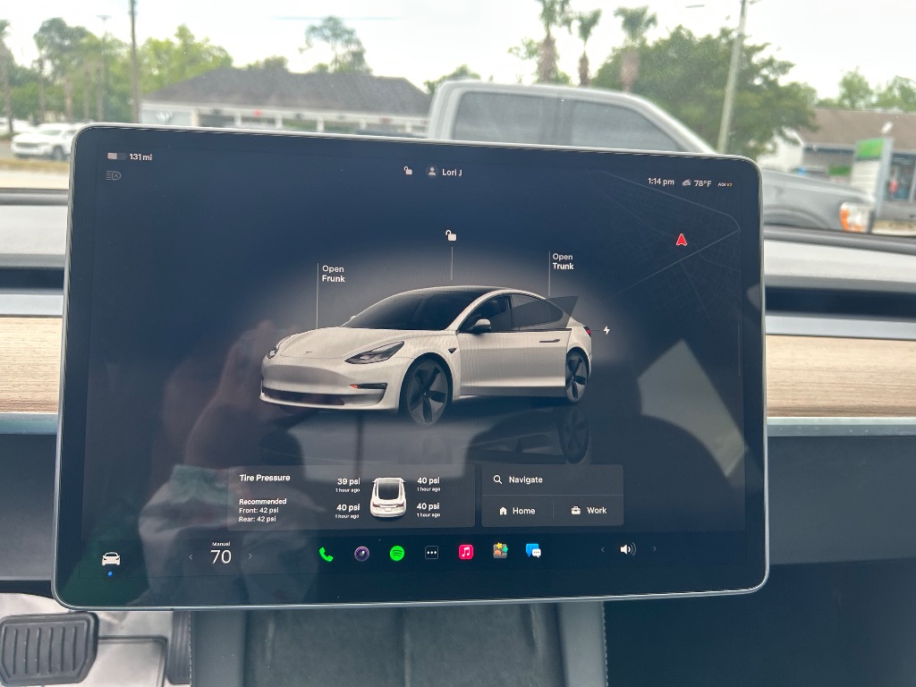Tesla Model 3 photo 4