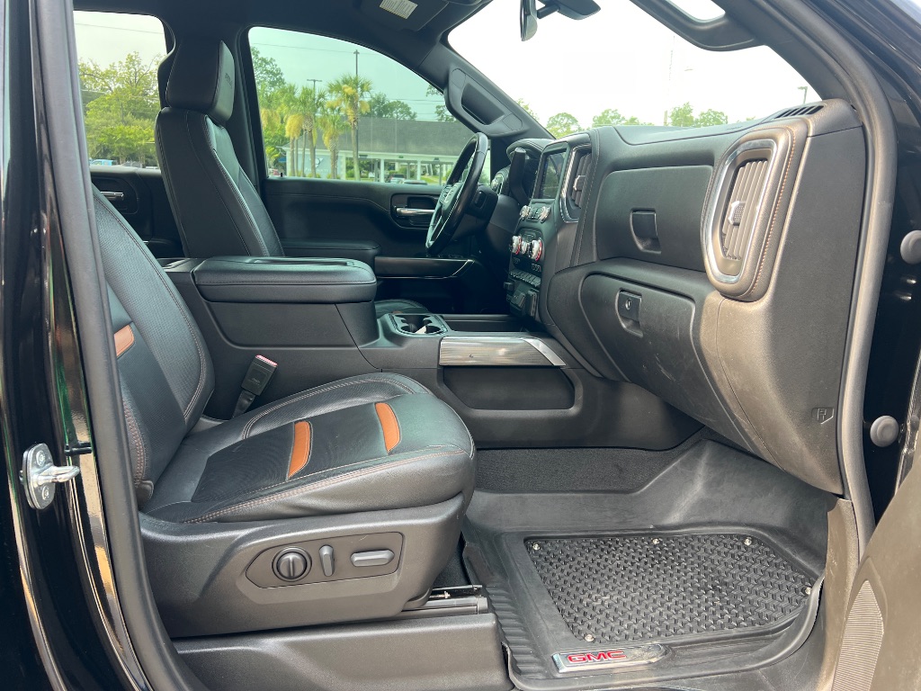 GMC Sierra photo 15