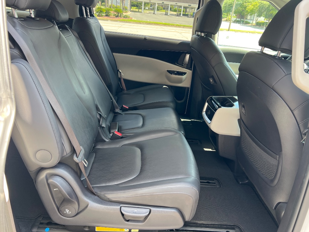 Kia Carnival photo 18