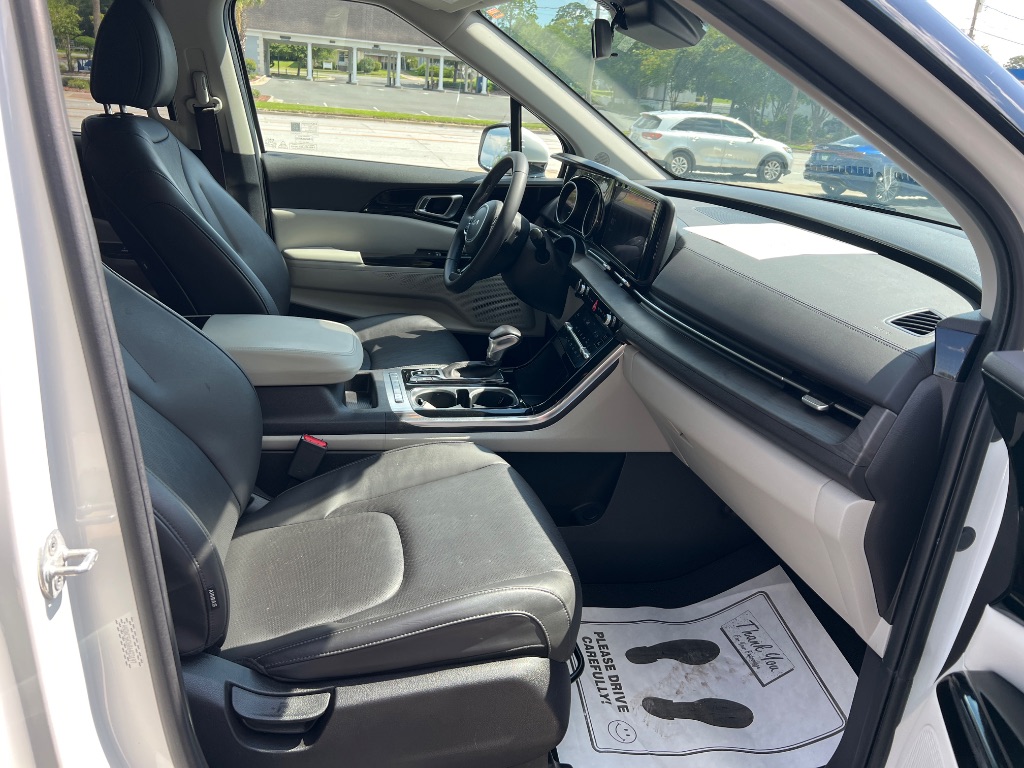 Kia Carnival photo 17