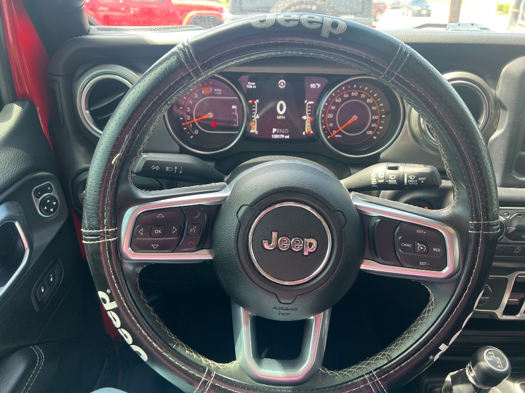 Jeep Wrangler photo 4