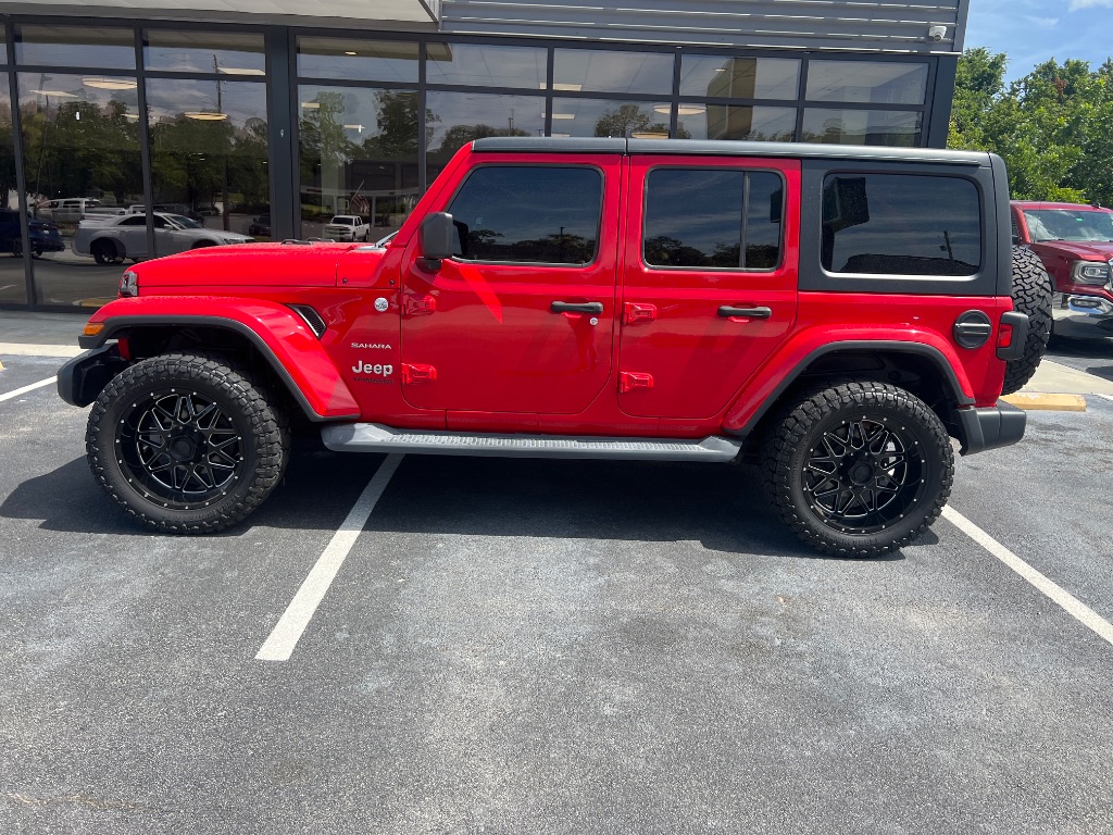 Jeep Wrangler photo 9