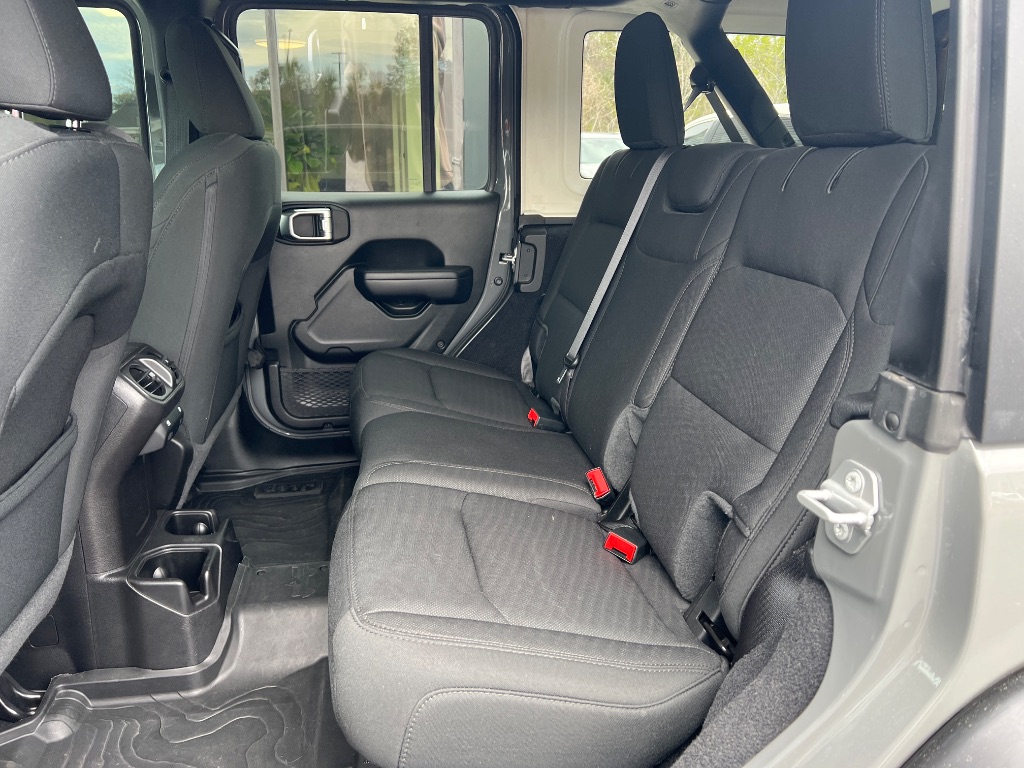 2021 Jeep Wrangler Unlimited Willys - Photo 12