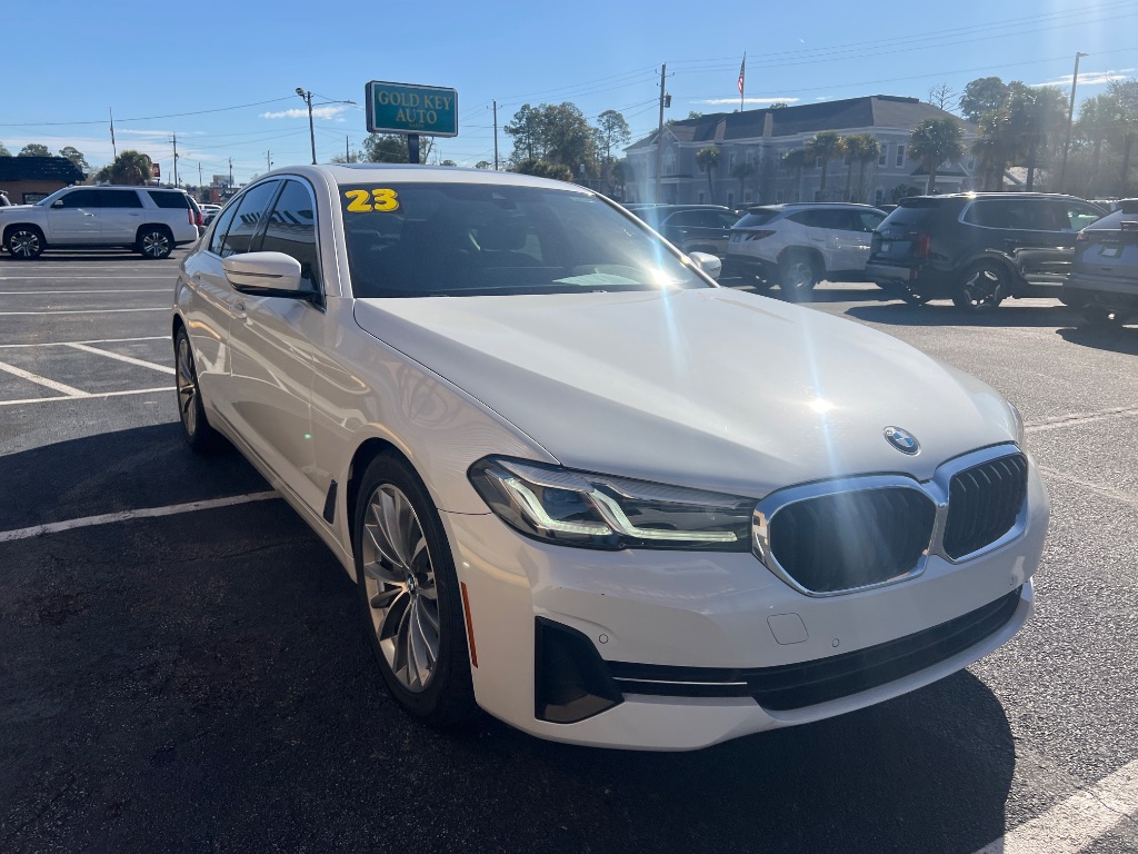 2023 BMW 5 Series 530i - Photo 13