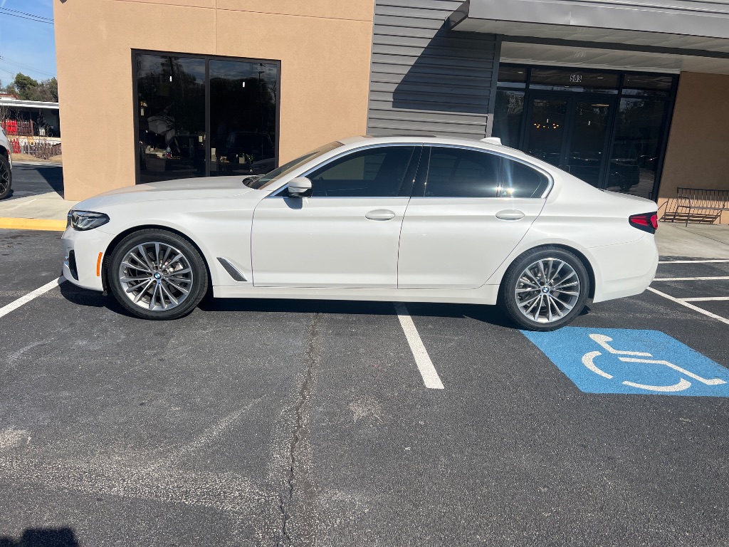 2023 BMW 5 Series 530i - Photo 10