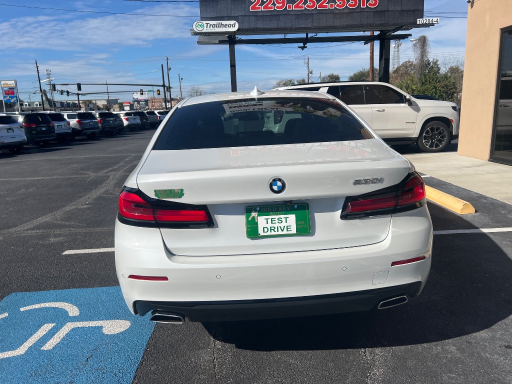 2023 BMW 5 Series 530i - Photo 11