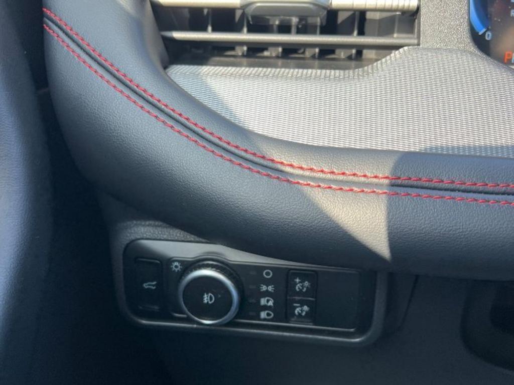 Ford Explorer photo 4