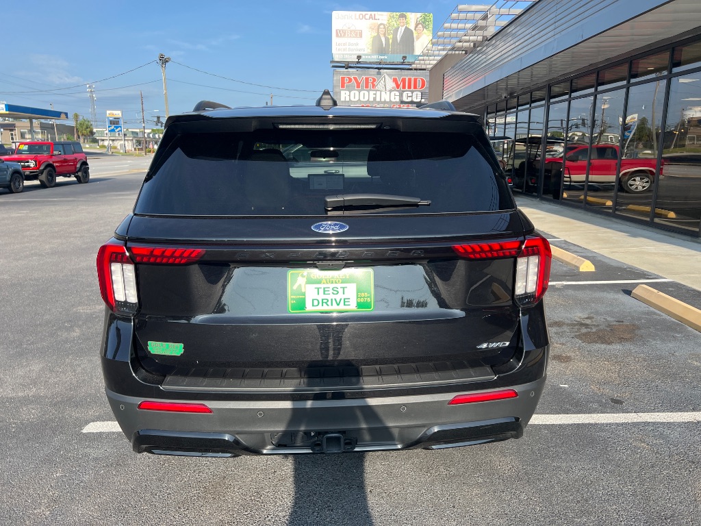 Ford Explorer photo 10