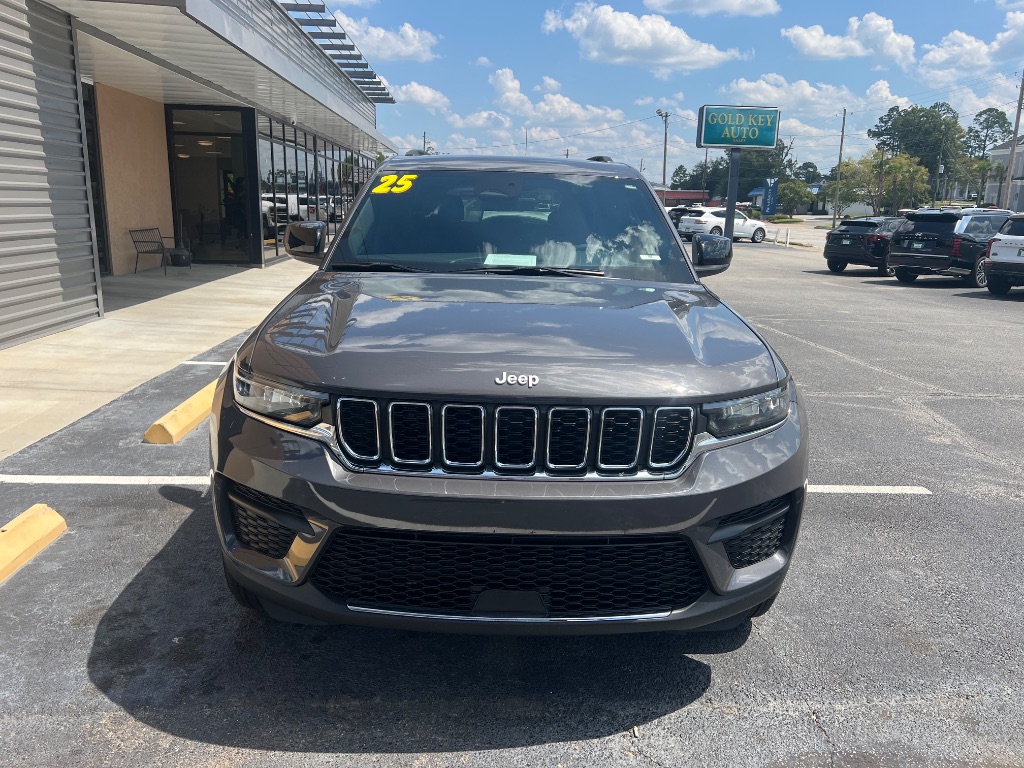Jeep Grand Cherokee photo 9