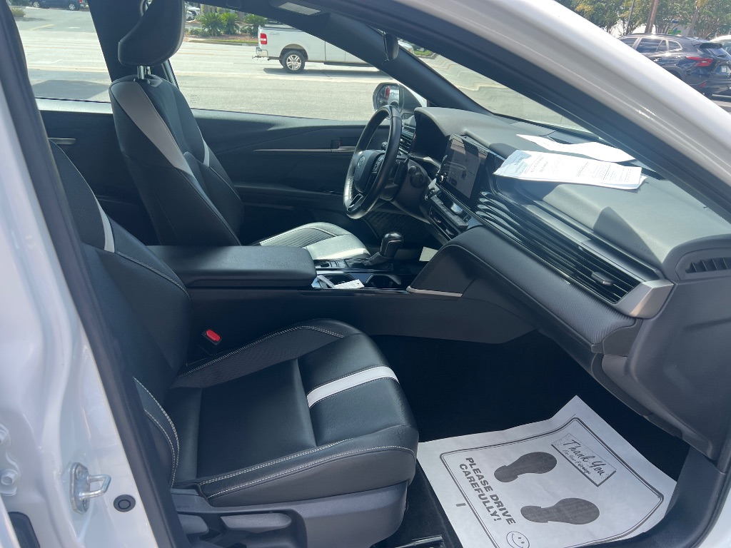 Toyota Camry photo 16