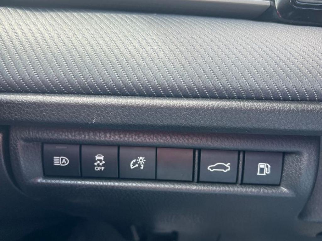 Toyota Camry photo 4