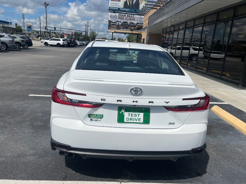 Toyota Camry photo 11