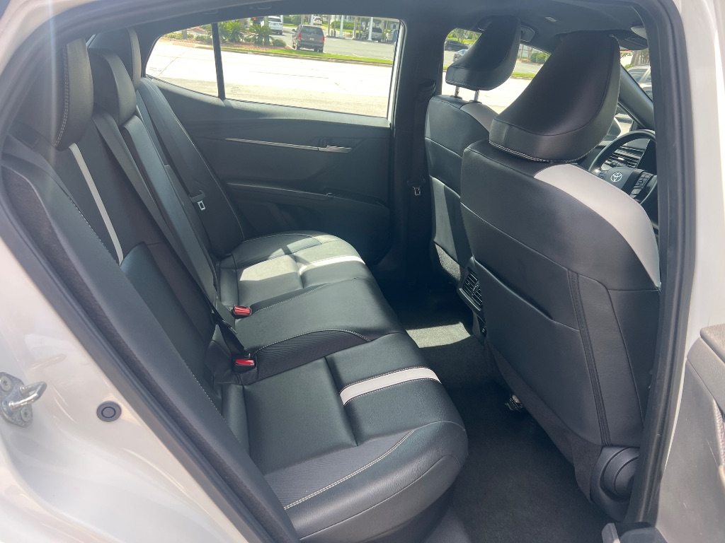 Toyota Camry photo 17