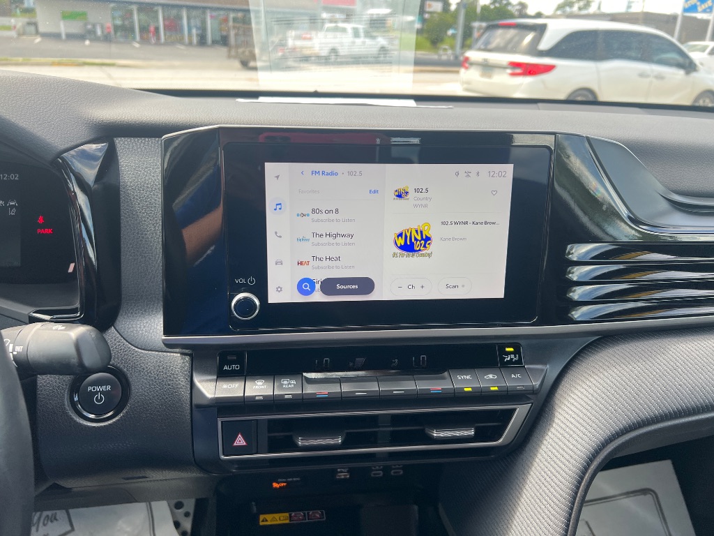 Toyota Camry photo 7