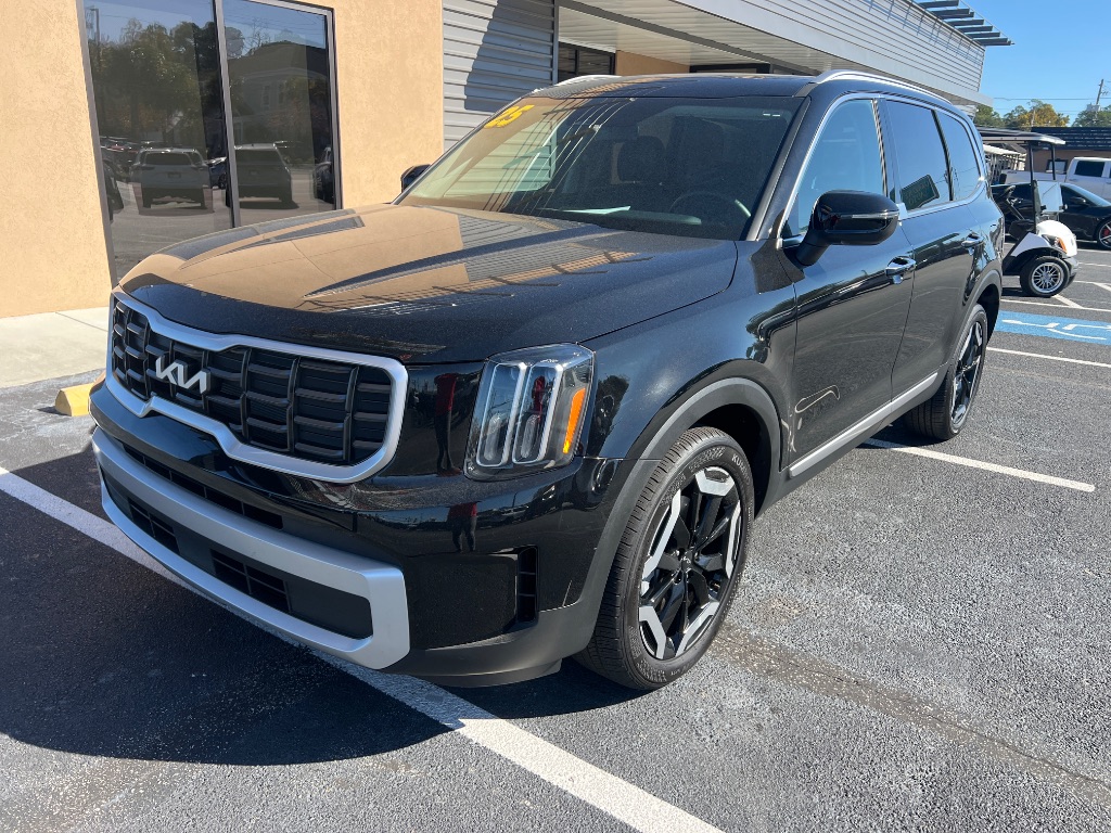 2025 Kia Telluride S's photo