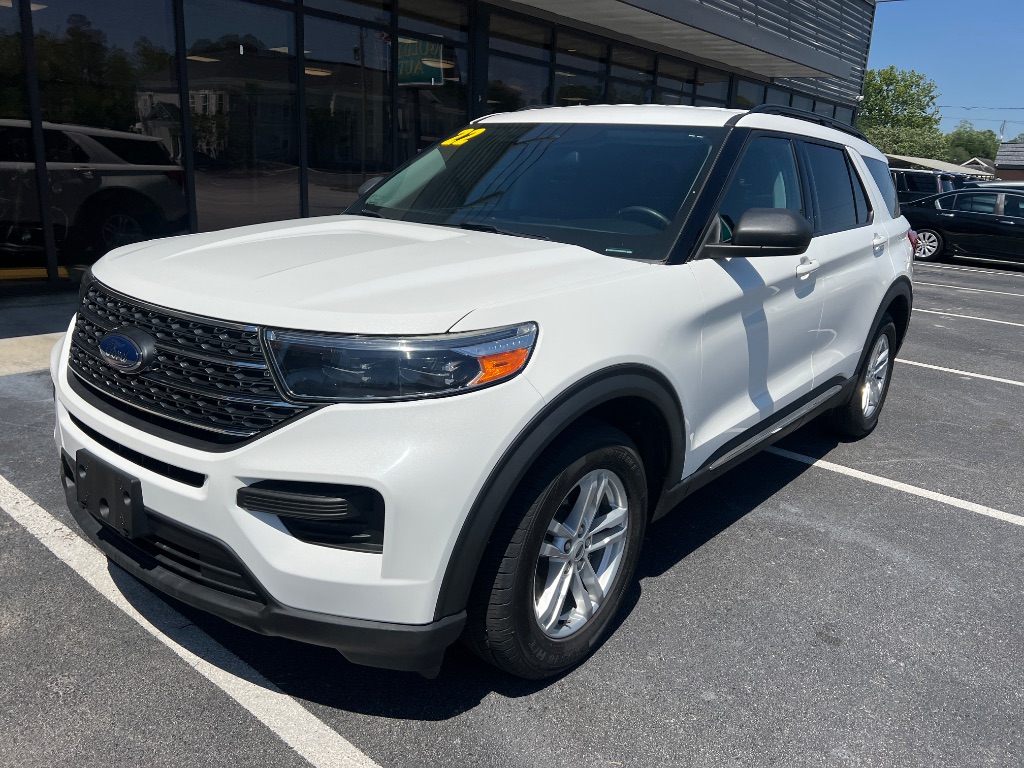 2022 Ford Explorer XLT RWD's photo