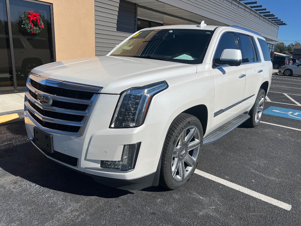 2016 Cadillac Escalade Luxury's photo