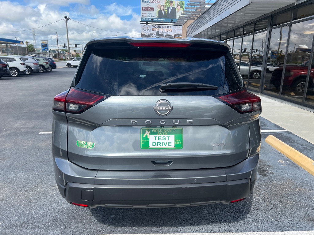 Nissan Rogue photo 11
