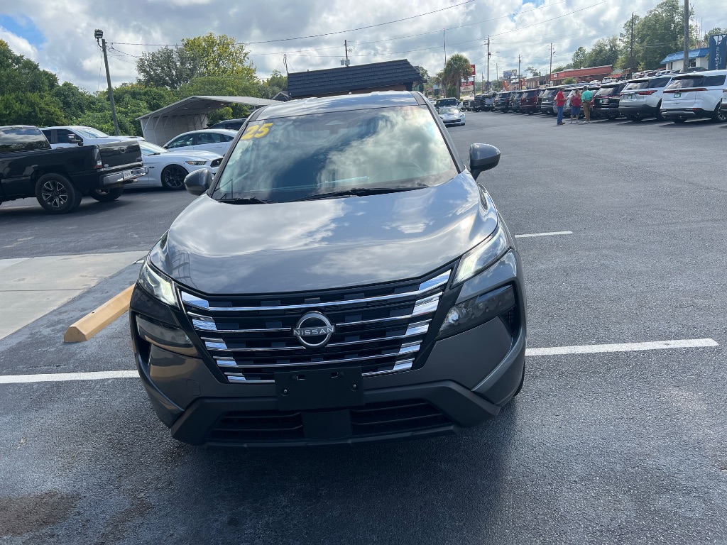 Nissan Rogue photo 9