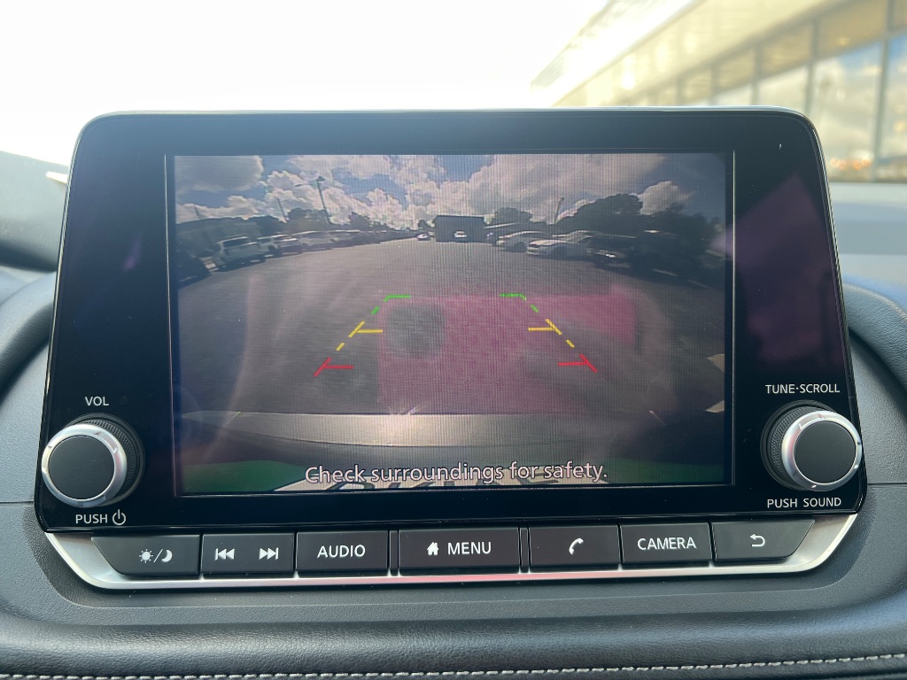 Nissan Rogue photo 6
