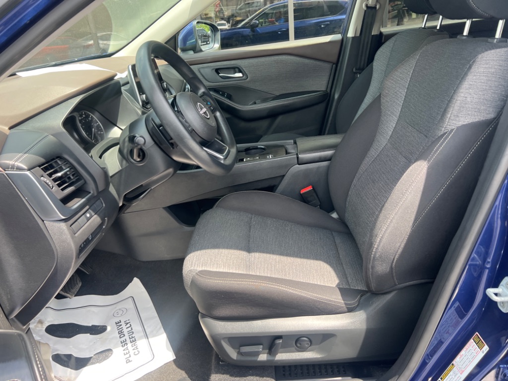 2023 Nissan Rogue SV - Photo 13