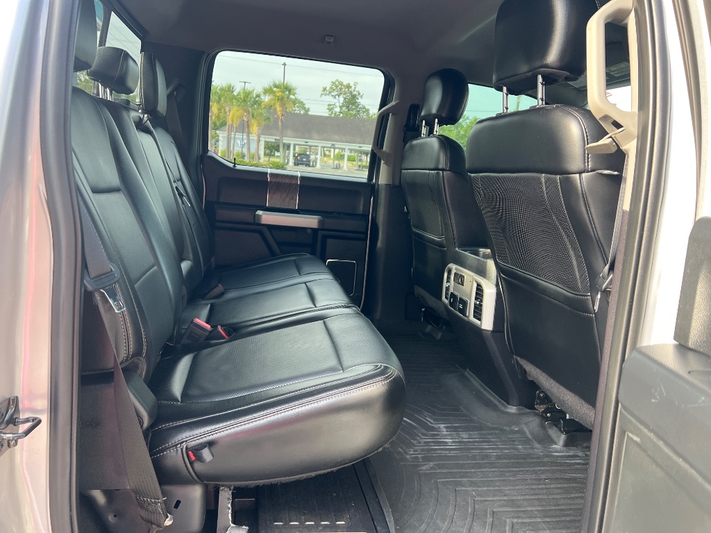 Ford F-250SD photo 17