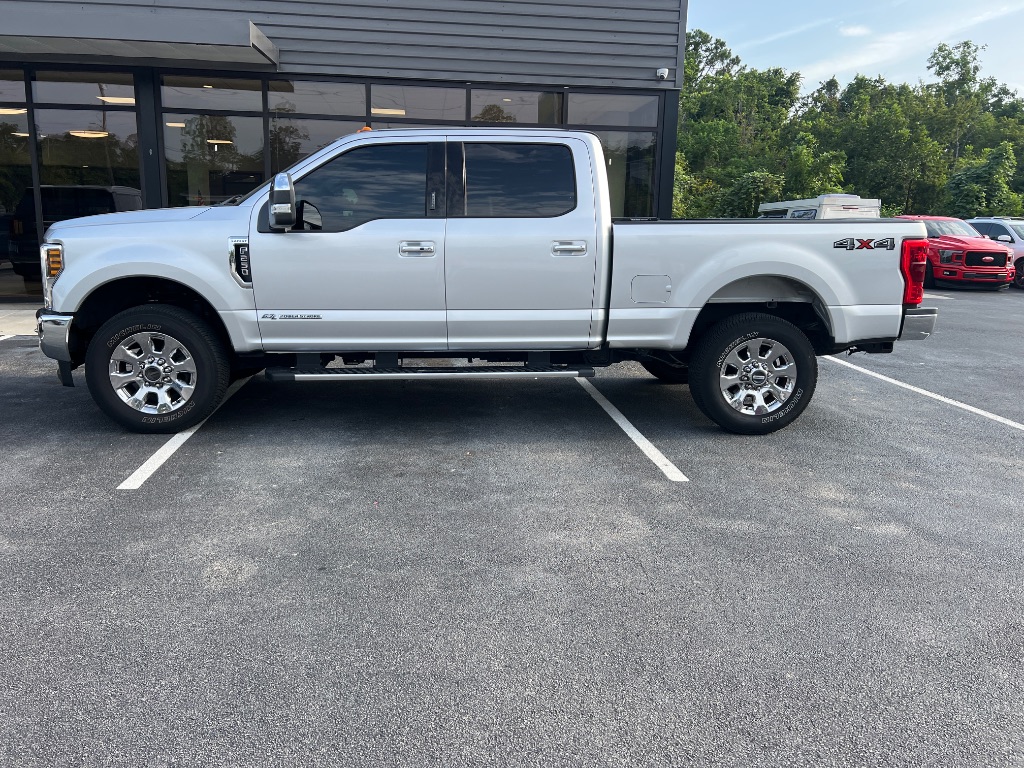 Ford F-250SD photo 10