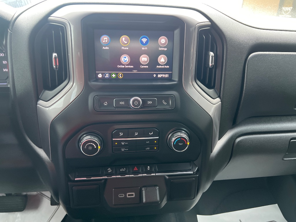 Chevrolet Silverado photo 6