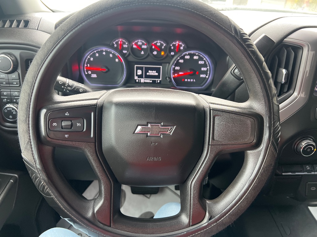 Chevrolet Silverado photo 4