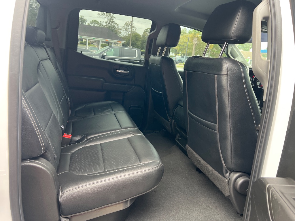 Chevrolet Silverado photo 16