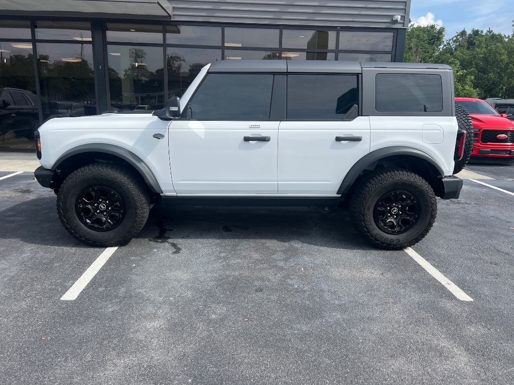 Ford Bronco photo 10