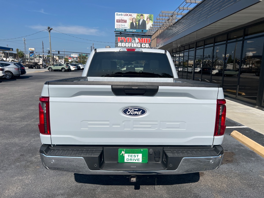 Ford F-150 photo 11